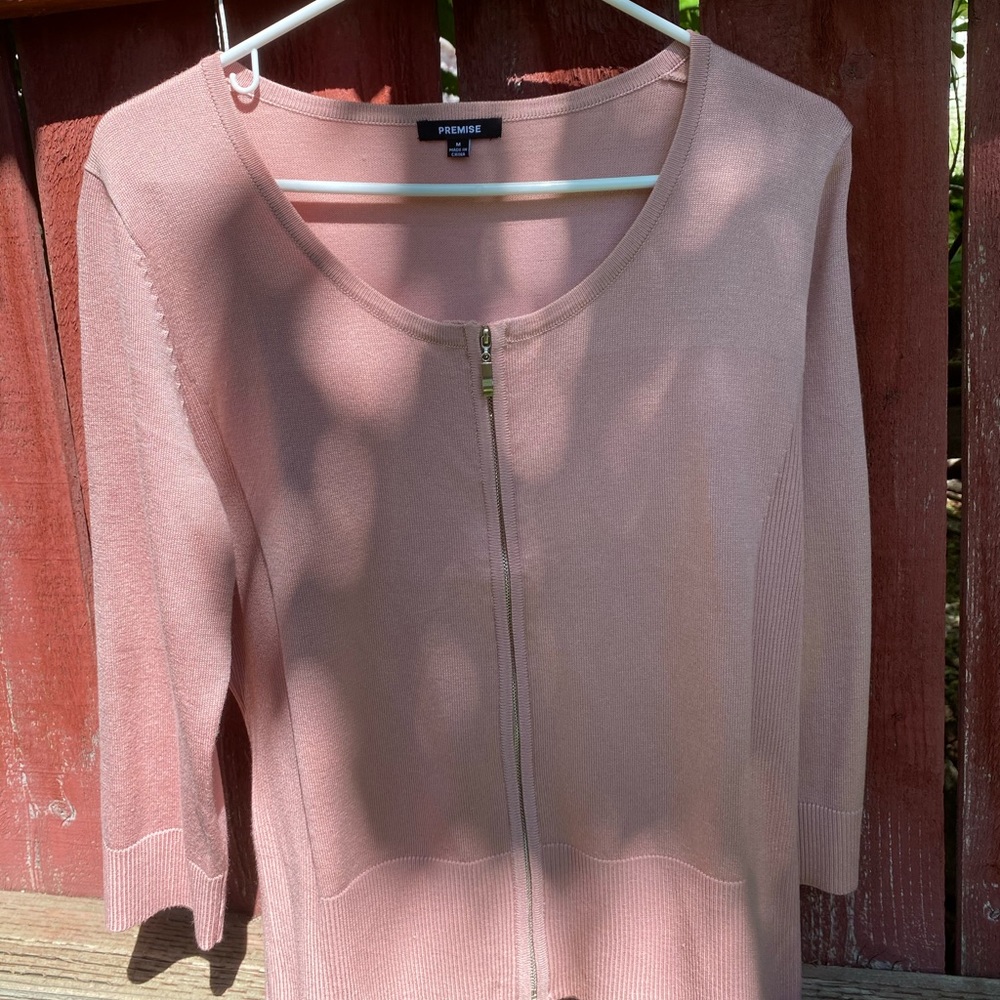 pink sweater